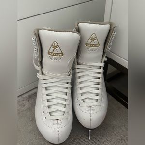 Jackson Excel ice skates
